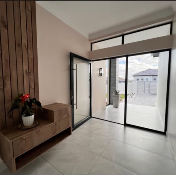 4 Bedroom Property for Sale in Fountains Estate Eastern Cape